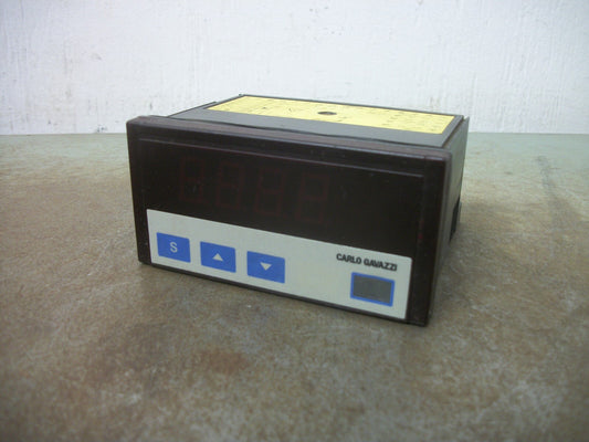 CARLO GAVAZZI DIGITAL PANEL METER LDI 35 AV0.D.0.XX.IX 230VOLT 6.5VA