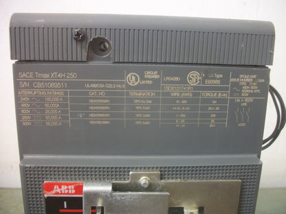 ABB SACE TMAX CIRCUIT BREAKER XT4H250 250AMP 600VOLT 3POLE W/AUX