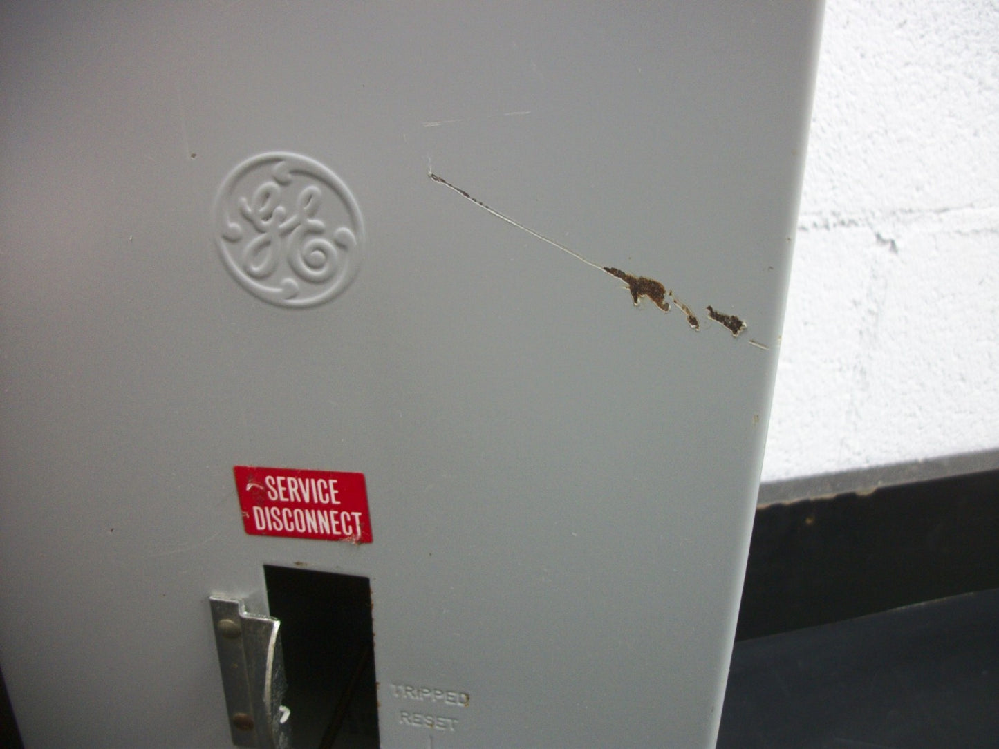 GE CIRCUIT BREAKER ENCLOSURE ONLY TYPE 1 TE100S 100AMP 600VOLT