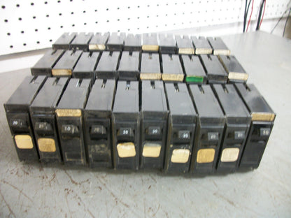 CROUSE-HINDS MURRAY ARROW HART LOT OF 30 MP CIRCUIT BREAKERS MP120 20A 240V 1P