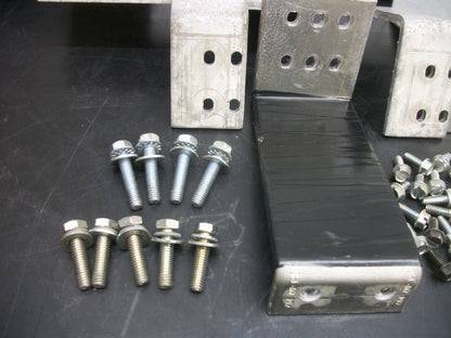 SIEMENS TWIN BREAKER BUS MOUNTING HARDWARE FOR JXD JD FRAMES JD65K 400AMP