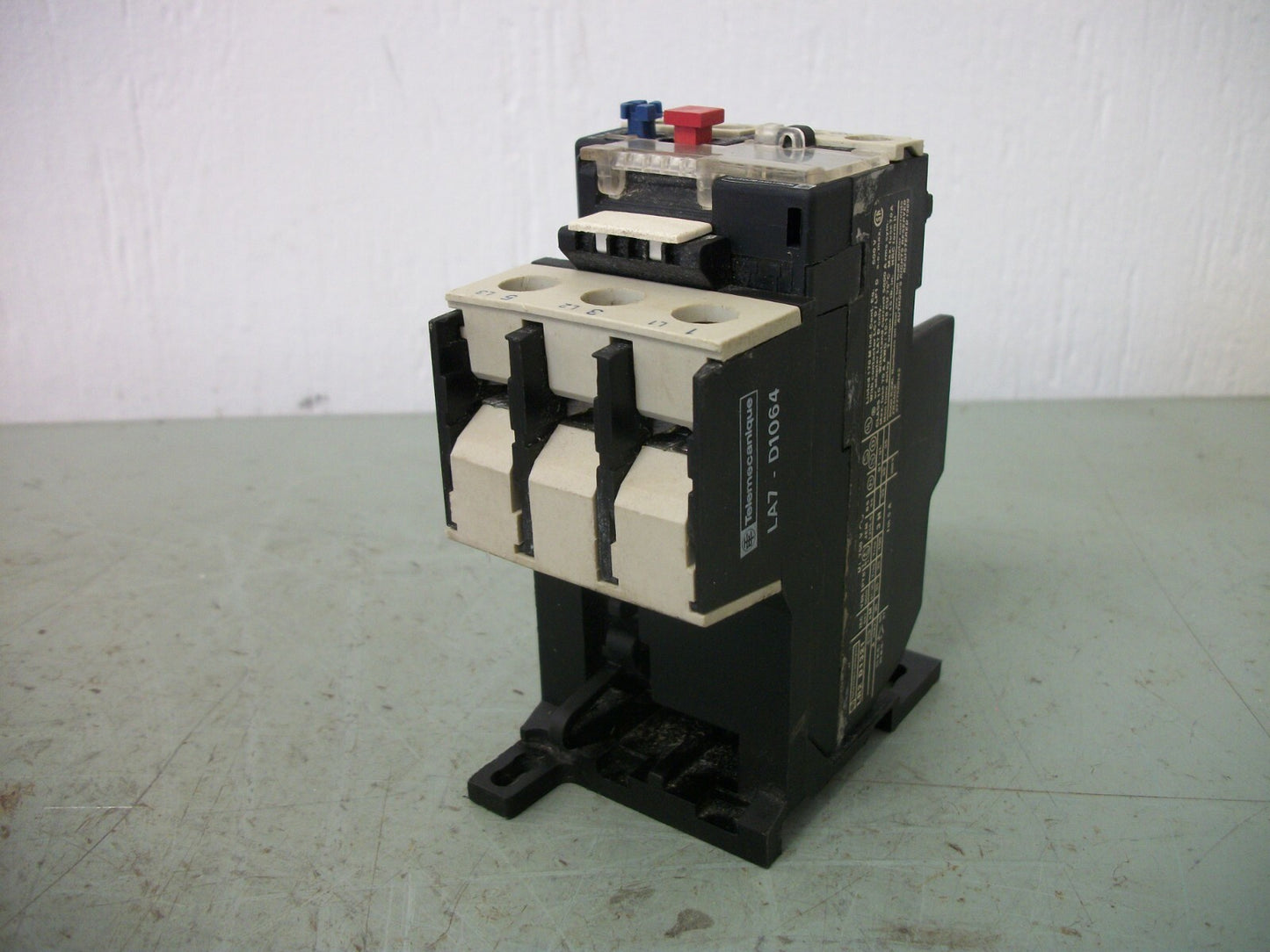 TELEMECANIQUE THERMAL OVERLOAD RELAY LR2D1321 1.2-1.8AMP