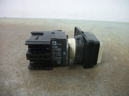 TELEMECANIQUE CLEAR INDICATOR LIGHT DFSN 250VOLT 2W