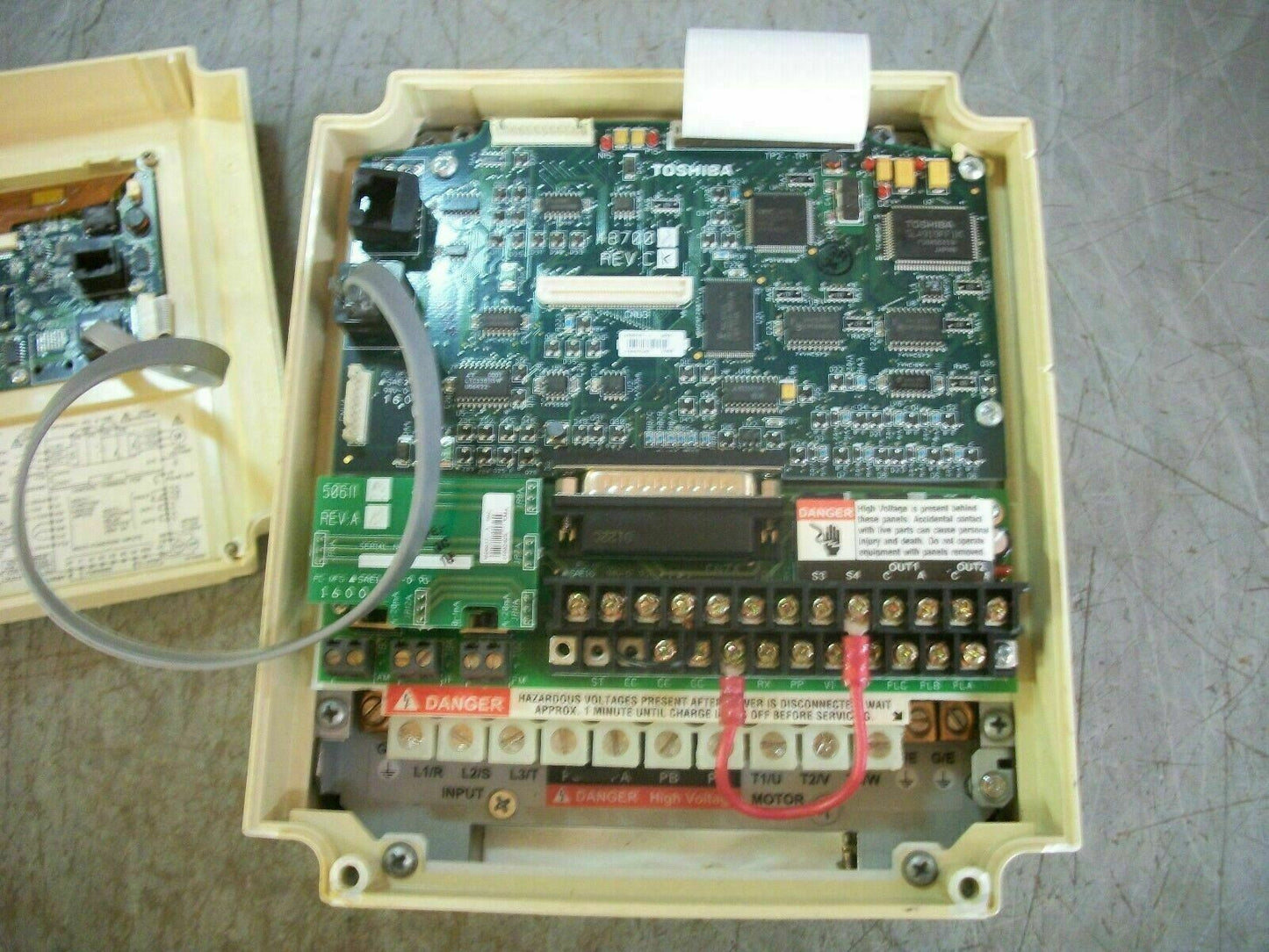 TOSHIBA G7 3HP ADJUSTABLE SPEED DRIVE TRANSISTOR INVERTER VT130G7U2035 230VOLT