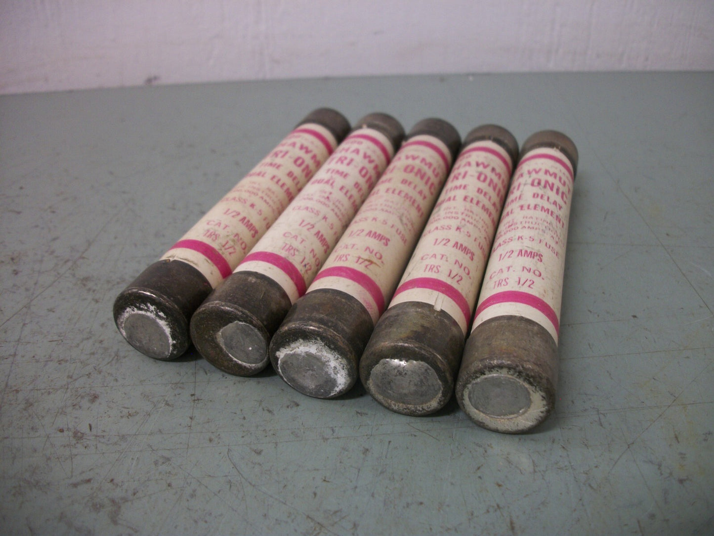 GOULD SHAWMUT LOT OF 5 TRI-ONIC FUSES TRS1/2 1/2AMP 600VOLT