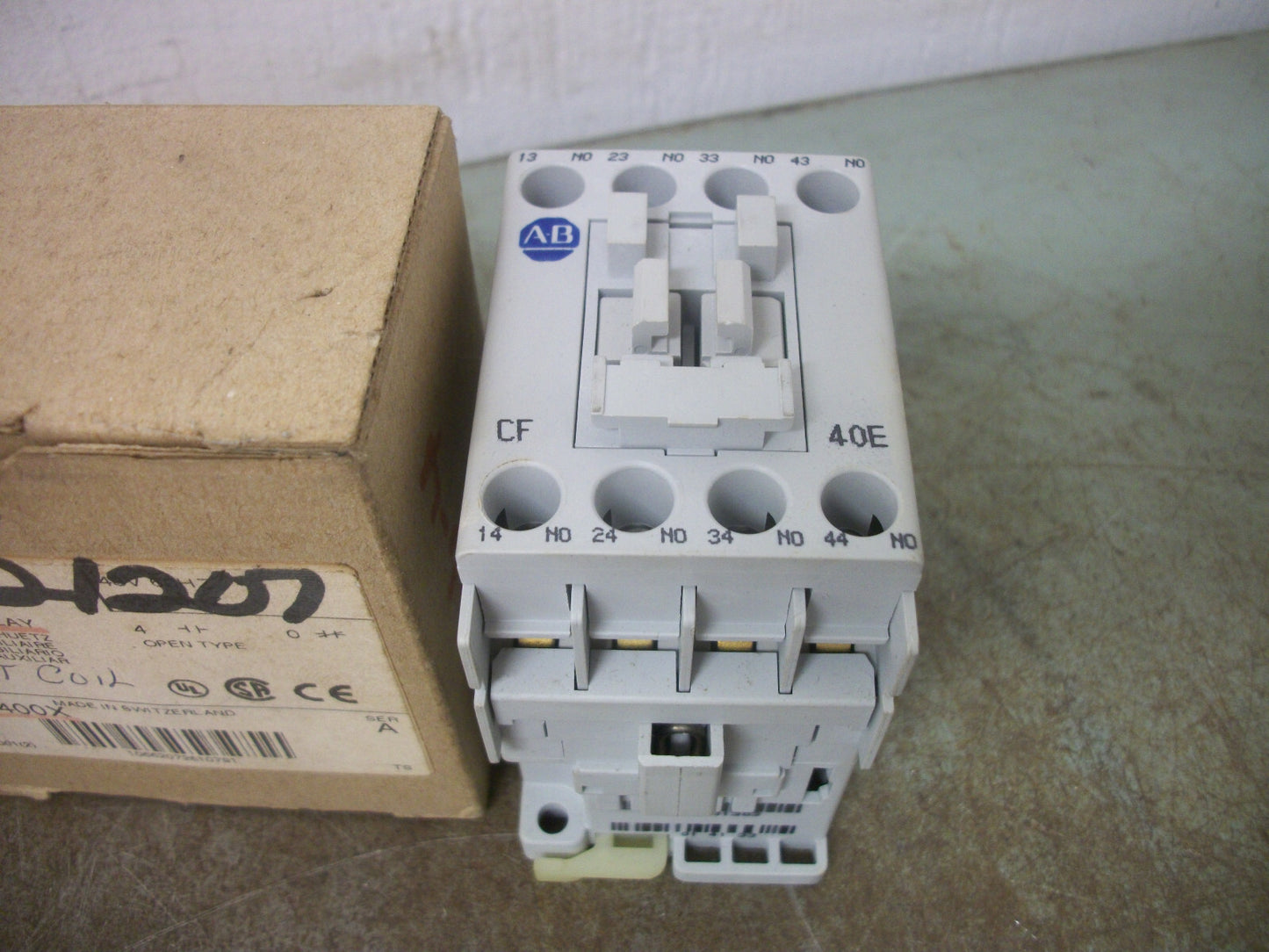 ALLEN-BRADLEY CONTROL RELAY 700-CF400X 48VCOIL 25AMP NIB
