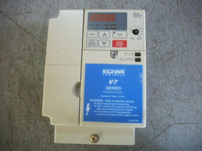 IDM CONTROLS V7 COMPACT VECTOR DRIVE CIMR-V7AU21P5 3PH 230VOLT 8AMP