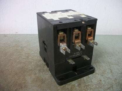 SQUARE D DEFINITE PURPOSE CONTACTOR 8910DPA73 75AMP 24VCOIL 3PH 600V 40HP