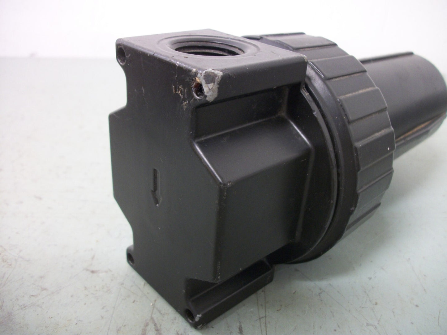 SPEEDAIRE PNEUMATIC REGULATOR FILTER 2Z329B 250PSI NOB