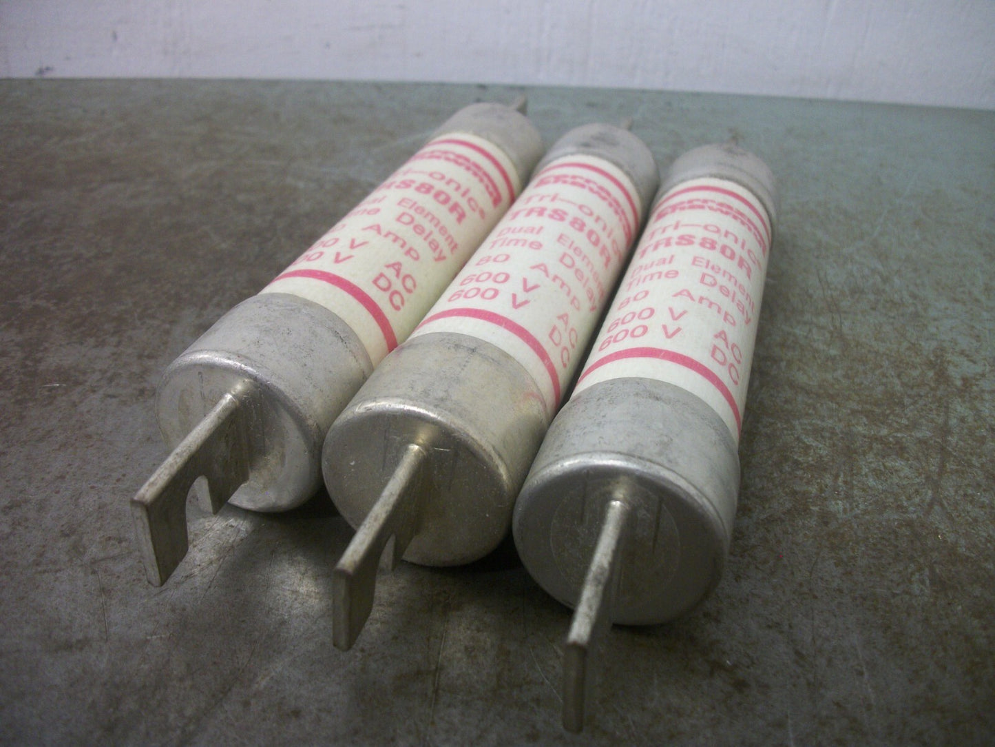 FERRAZ-SHAWMUT LOT OF 3 TRI-ONIC FUSES TRS80R 80AMP 600VOLT
