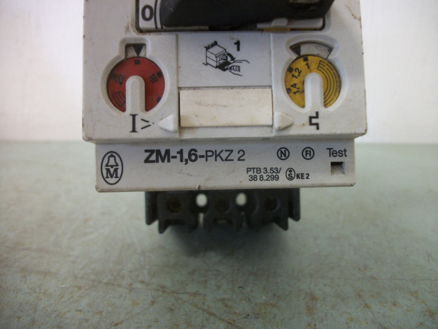 KLOCKNER-MOELLER PKZ2 MOTOR CIRCUIT BREAKER ZM-1,6-PKZ2 14-22AMP