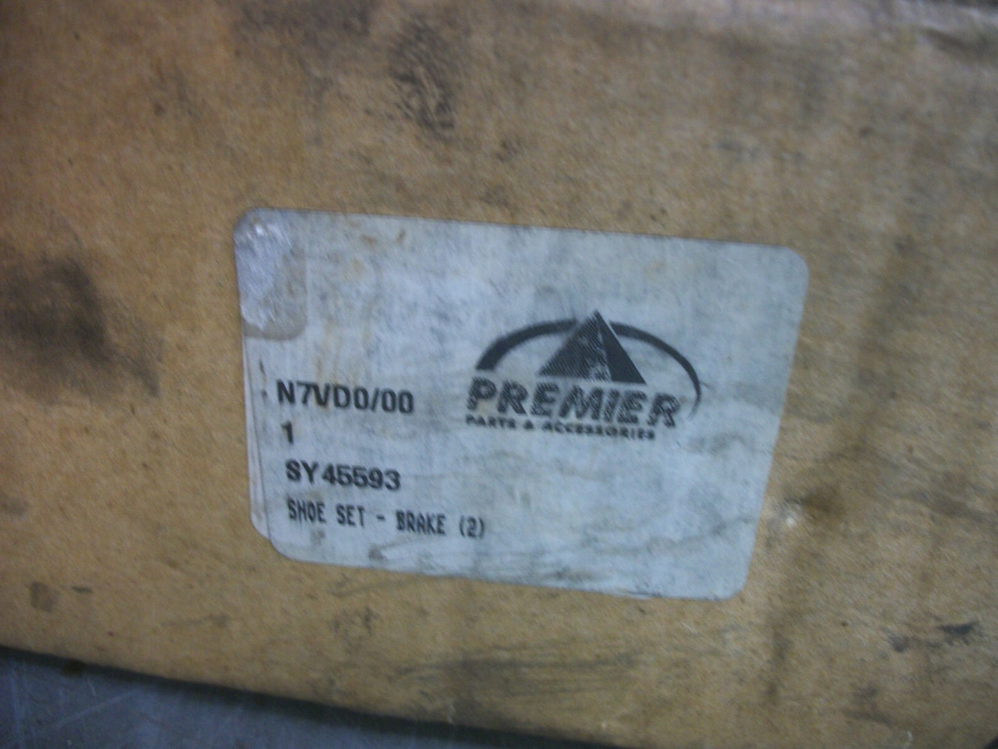 PREMIER SET OF 2 BRAKE SHOES SY45593 NIB