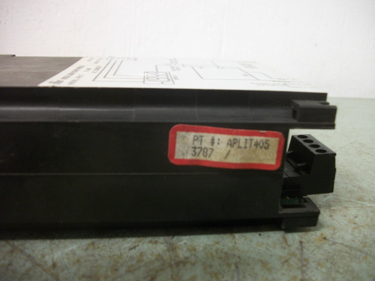 RED LION DIGITAL LCD AC CURRENT PANEL METER APLIT405