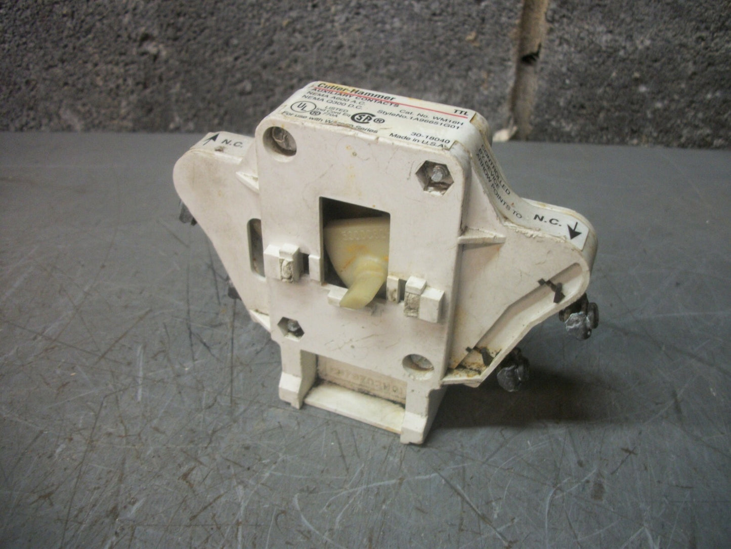 CUTLER-HAMMER HORIZONTAL MECHANICAL INTERLOCK KIT FOR SIZES 1-6 WM16H