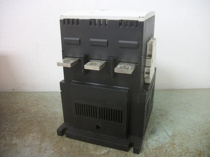 SIEMENS SIRIUS CONTACTOR 3RT1075-6AF36 400AMP 127VCOIL 3PH 600V 400HP CHIPPED