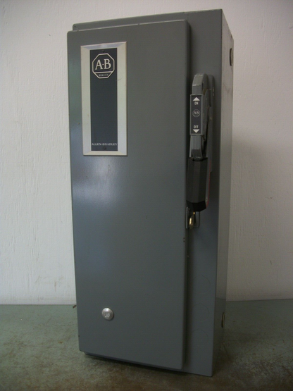 ALLEN-BRADLEY STARTER COMBO SIZE 0 509-AOD 120VCOIL 30AMP FUSIBLE