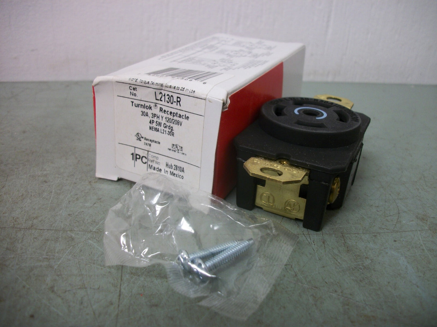 PASS & SEYMOUR TURNLOK RECEPTACLE L2130-R 30AMP 120/208VOLT 3PH 4P 5W GRND NIB