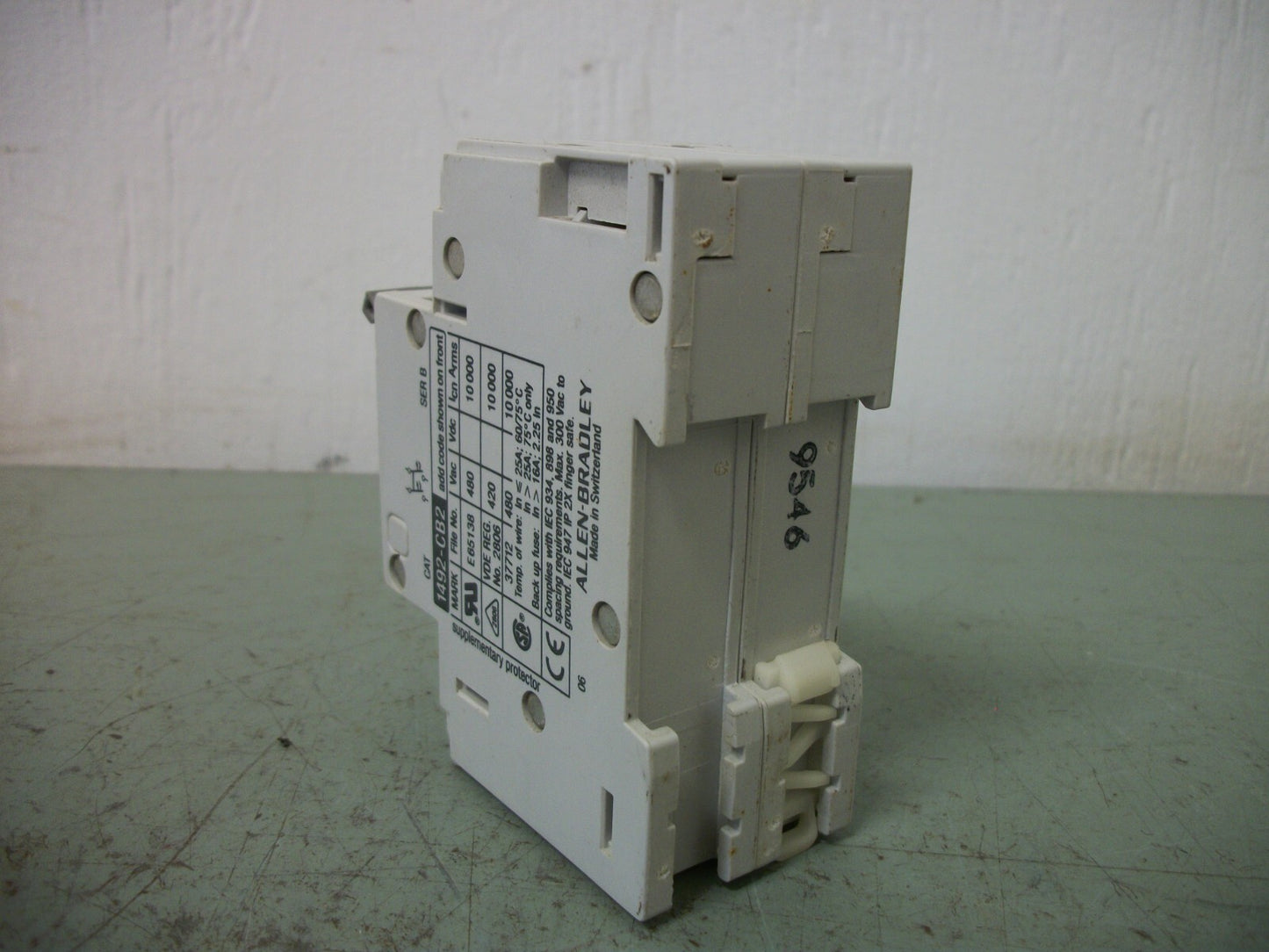 ALLEN-BRADLEY MOTOR CIRCUIT BREAKER 1492-CB2G100 10AMP 480VOLT 2POLE