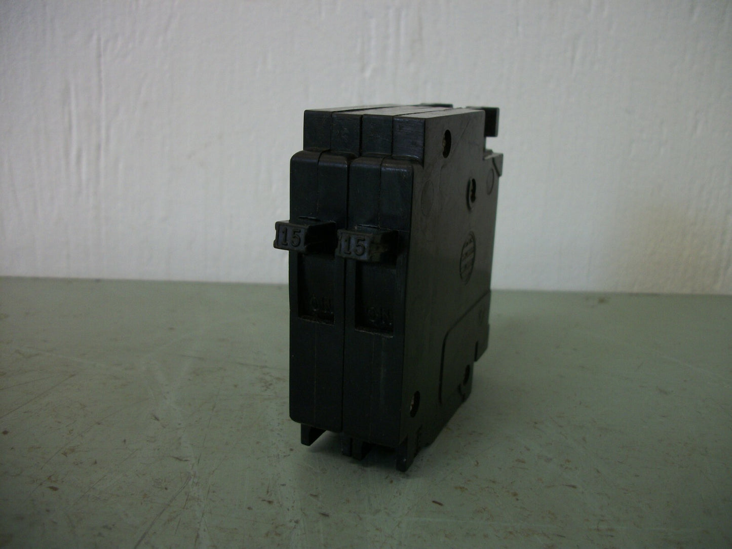 SIEMENS EQ-T CIRCUIT BREAKER QT11515 15AMP 240VOLT 2POLE