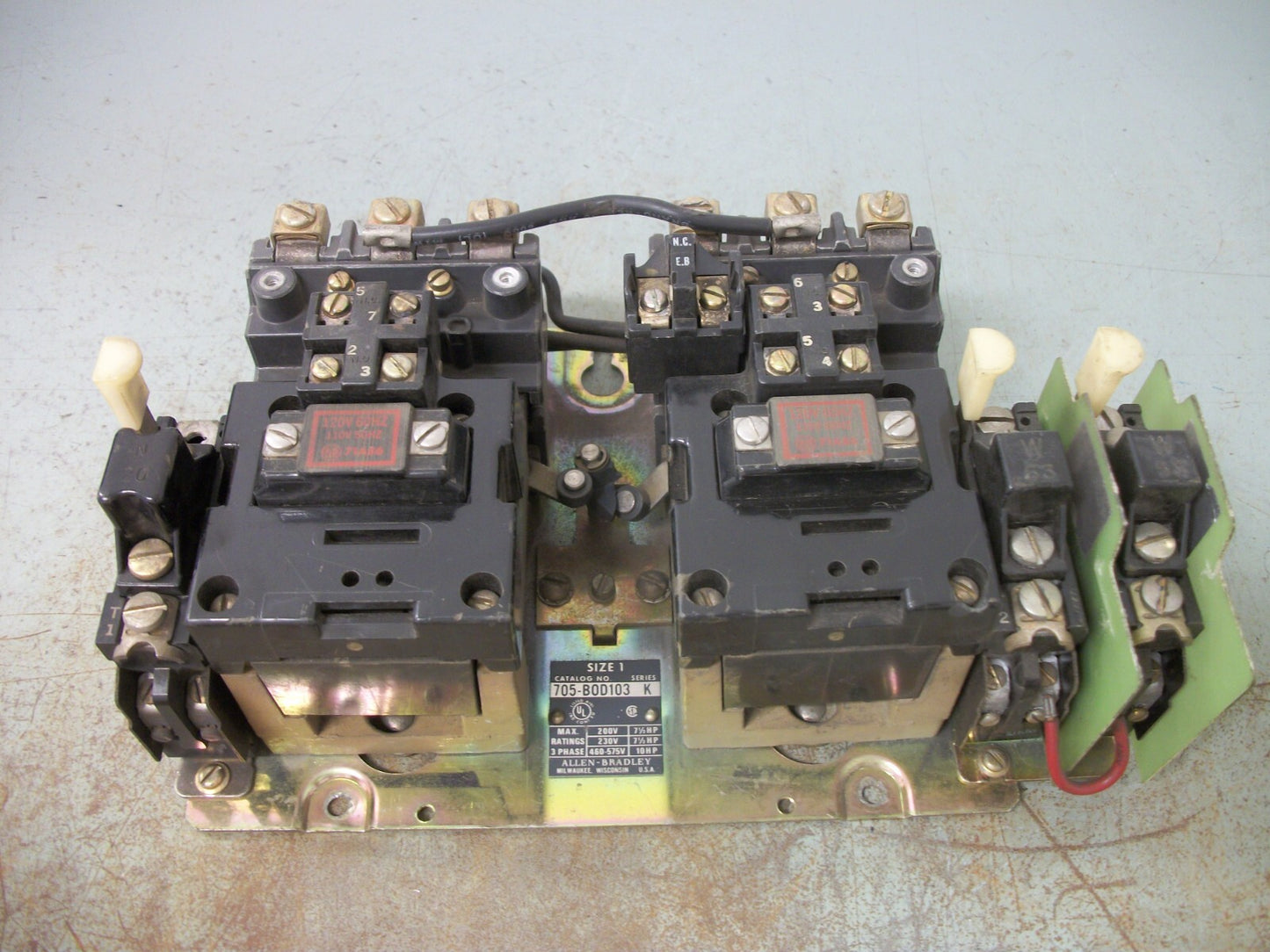 ALLEN-BRADLEY REV SIZE 1 MOTOR STARTER 705-BOD103 120VCOIL 3PH 600V 10HP *NOTE*