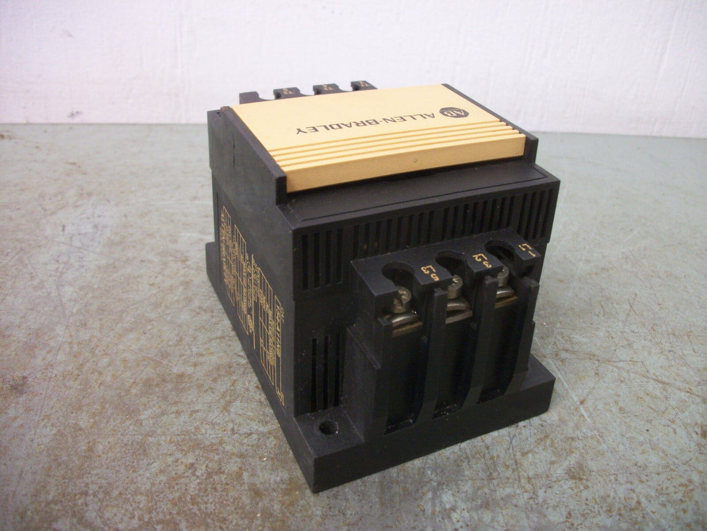 ALLEN-BRADLEY STC STARTING TORQUE CONTROLLER 154-A11NB 11AMP 3PH 460VOLT 7.5HP