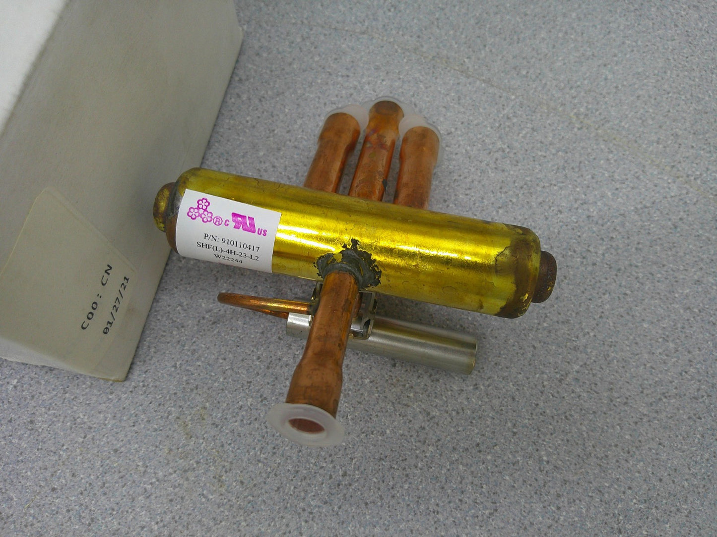 DAIKIN 2-TON R22/R410A REV VALVE 910110417 NIB