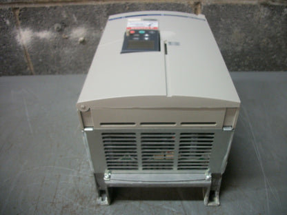 TELEMECANIQUE ALTIVAR 58 TRX AC DRIVE ATV58HU54N4XZ 460VOLT 3PH 7.8AMP