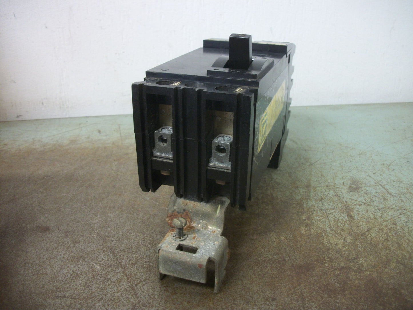 SQUARE D I-LINE FA CIRCUIT BREAKER FA26020AC 20AMP 600VOLT 3POLE BLACK