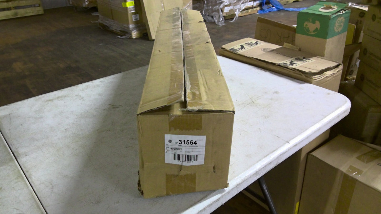 GE 31554 BOX OF 25 3' T8 LED BULBS LED12ET8/3/830 NIB