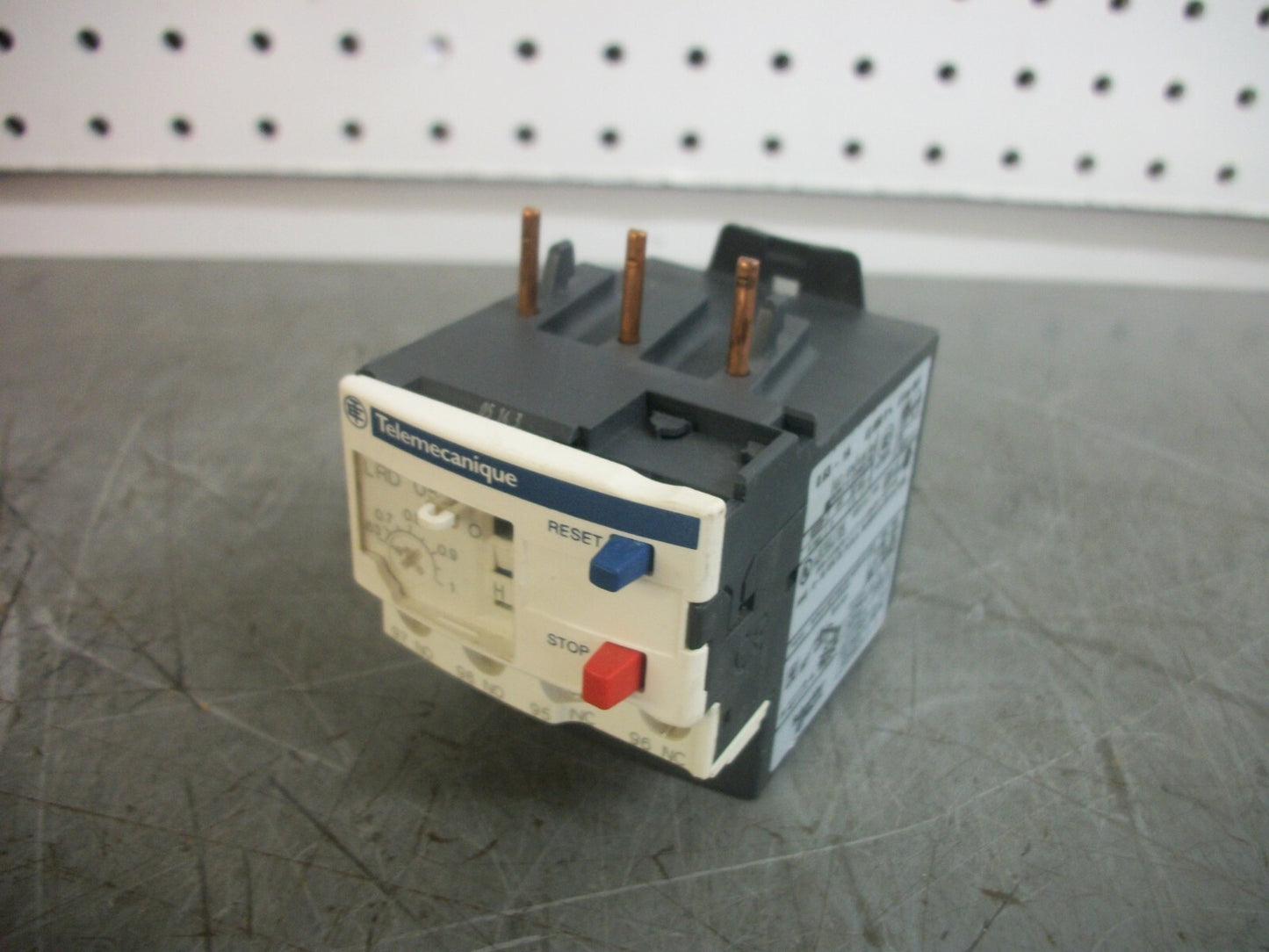 TELEMECANIQUE THERMAL OVERLOAD RELAY LRD05 0.63-1AMP NOB