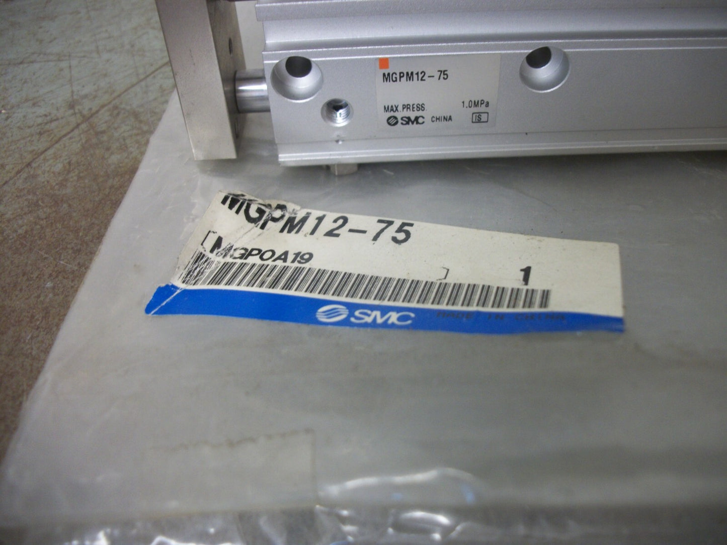 SMC 12MM BORE 75MM STROKE COMPACT GUIDED CYLINDER MGPM12-75 NEW