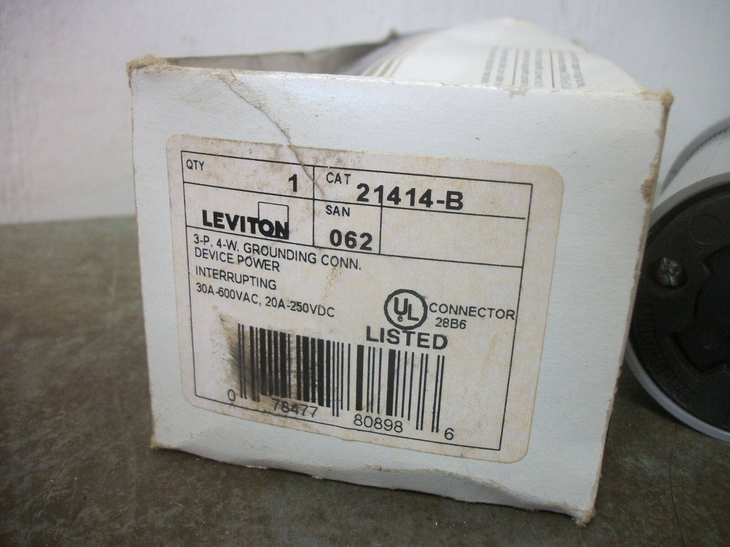 LEVITON GROUNDING CONNECTOR 21414-B 30AMP 600VOLT 3POLE 4W NIB
