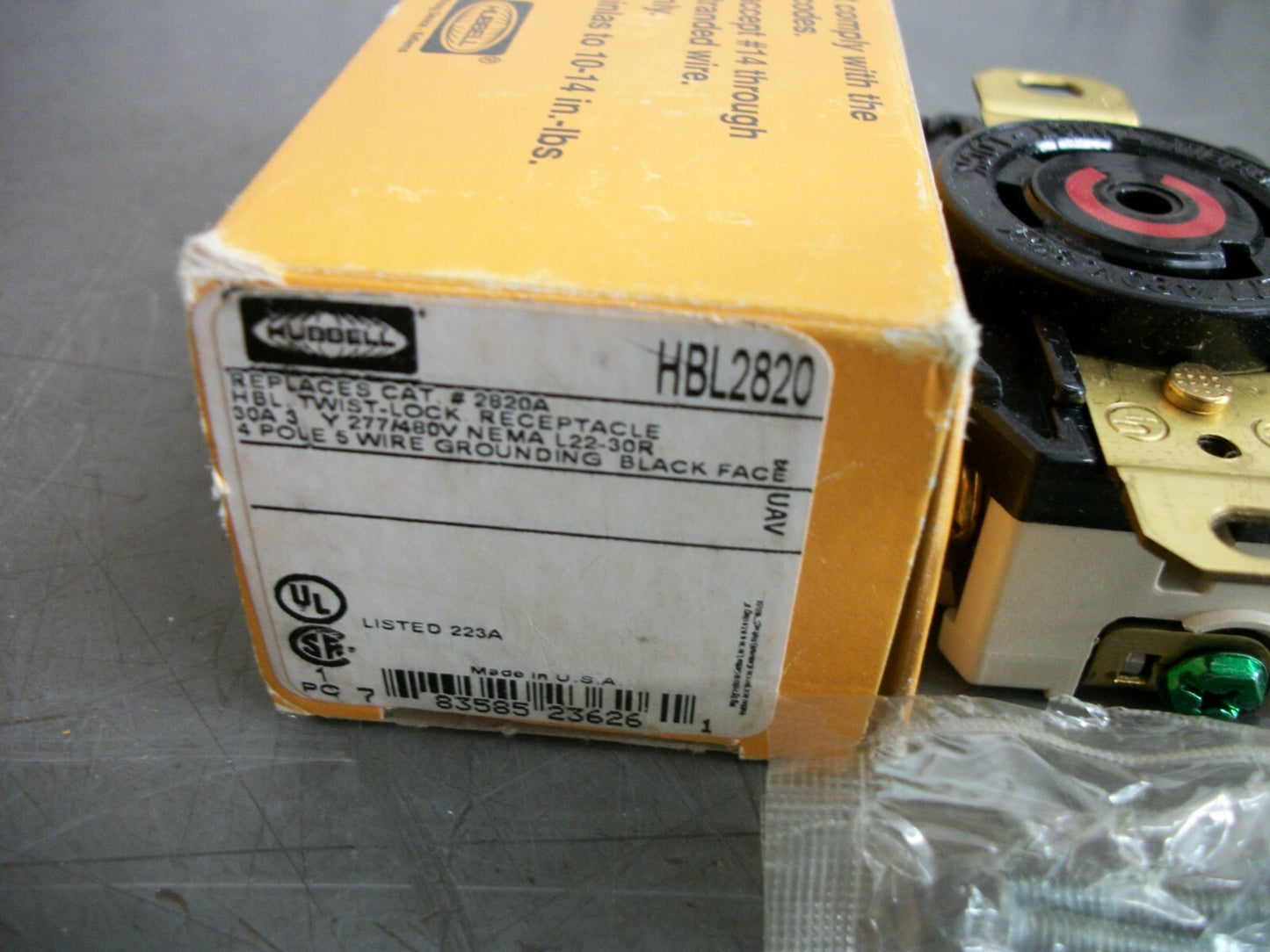 HUBBELL TWIST-LOCK RECEPTACLE HBL2820 30AMP 277/480VOLT 4P 5W GRND NIB