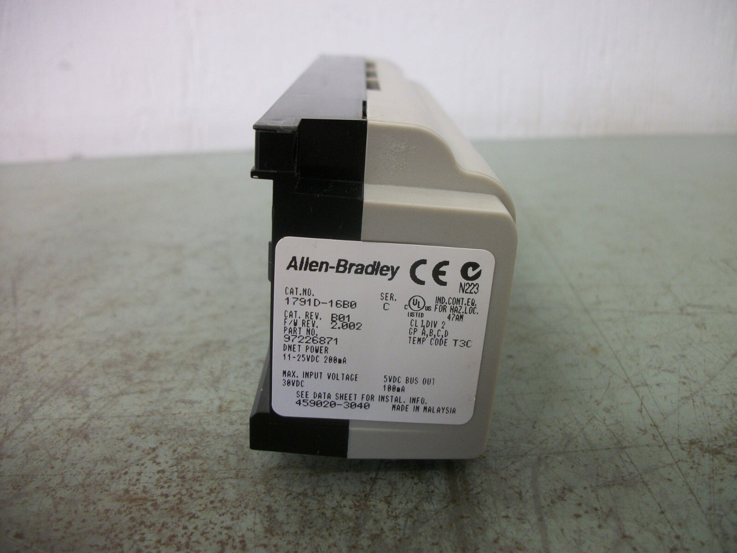 ALLEN-BRADLEY 16-INPUT COMPACTBLOCK I/O 1791D-16B0