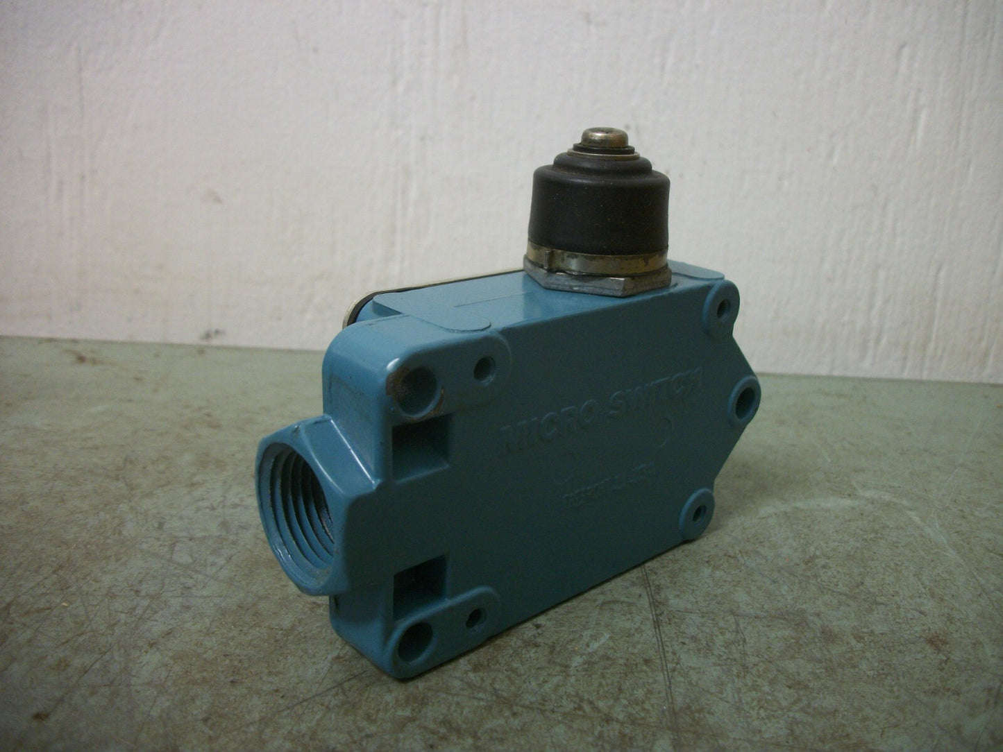 HONEYWELL MICRO SWITCH LIMIT SWITCH BAF1-2RN-LH