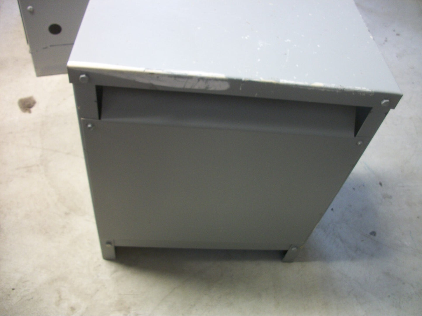 SIEMENS ITE 30KVA 3PH TRANSFORMER T3H30S HV 208D LV 208Y/120