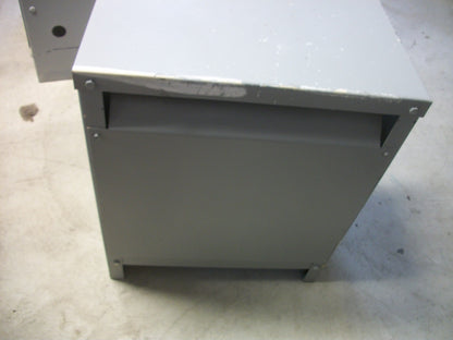 SIEMENS ITE 30KVA 3PH TRANSFORMER T3H30S HV 208D LV 208Y/120