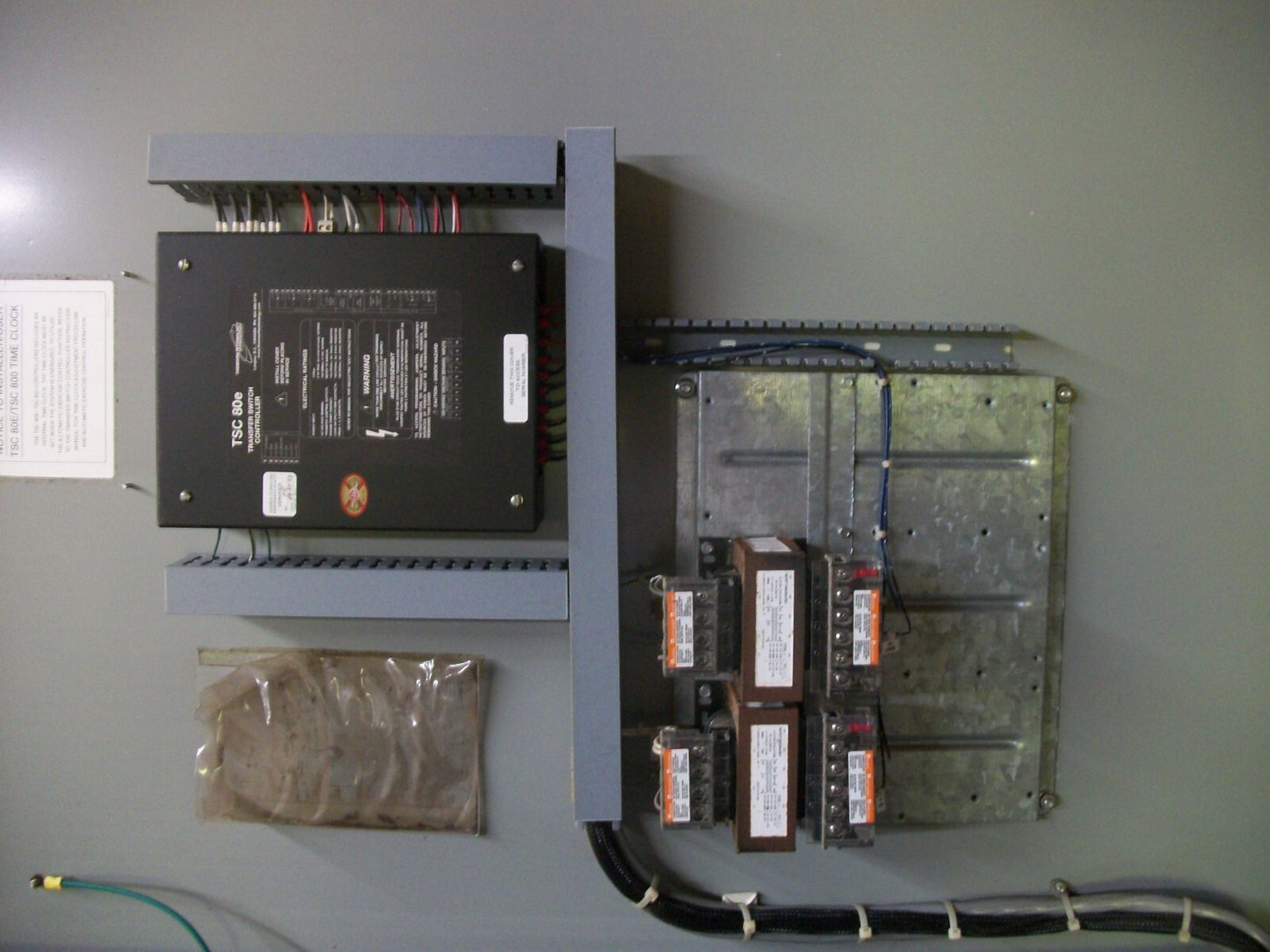 THOMSON AUTOMATIC TRANSFER SWITCH TS873A0400A1AE3AKKAA 400AMP 600VOLT 3PH