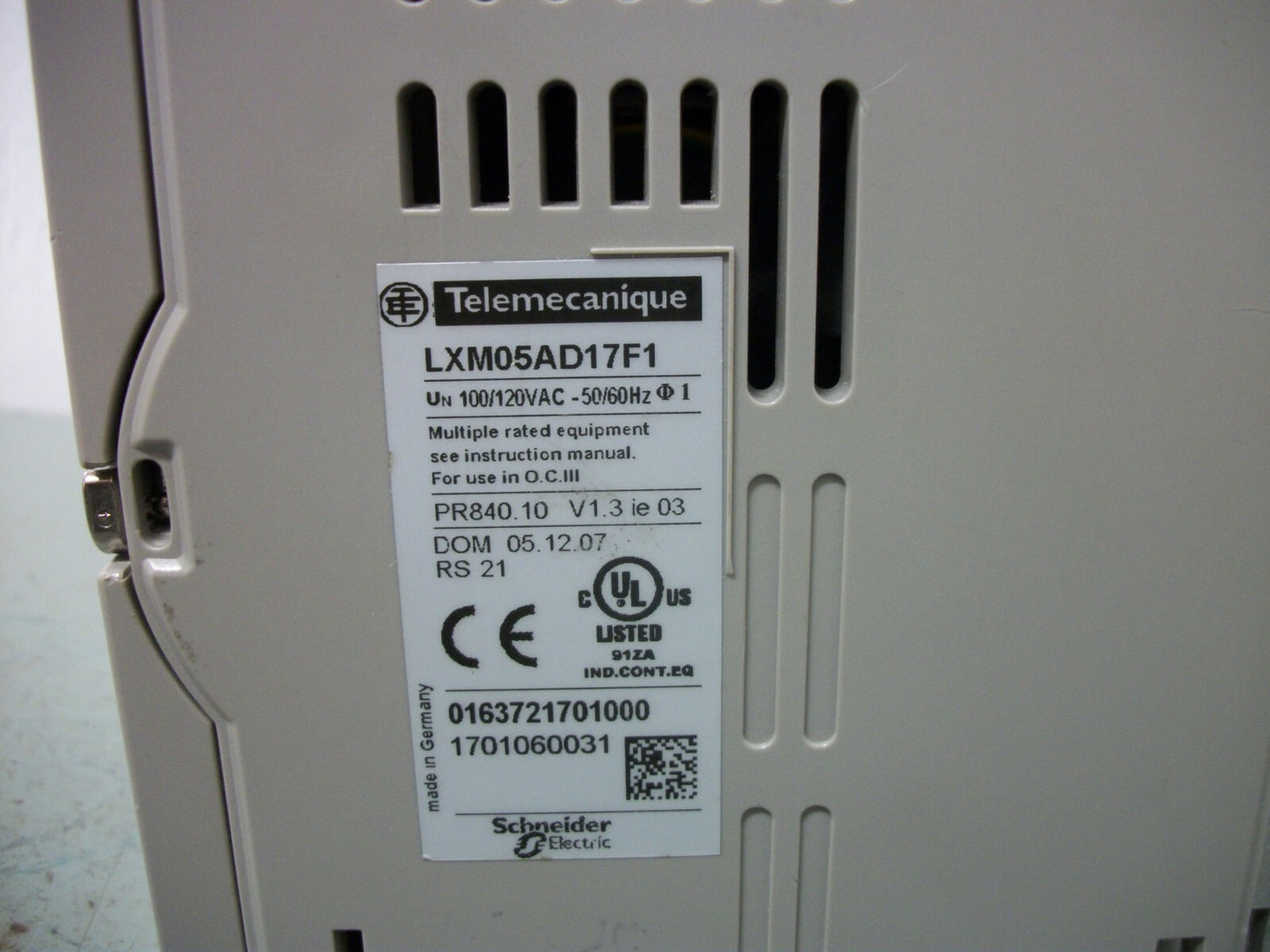 TELEMECANIQUE LEXIUM 05 0.65KW SERVO DRIVE LXM05AD17F1 120VOLT 1PH