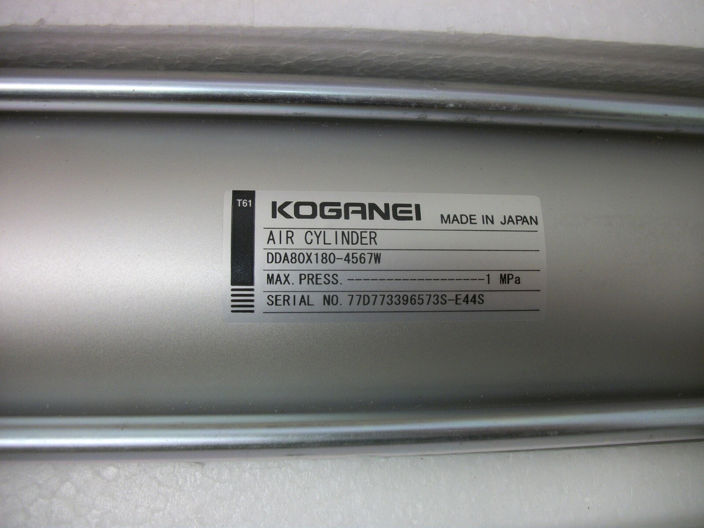 KOGANEI AIR CYLINDER DDA80X180-3-CS11TB2-4567W 1MPa NIB