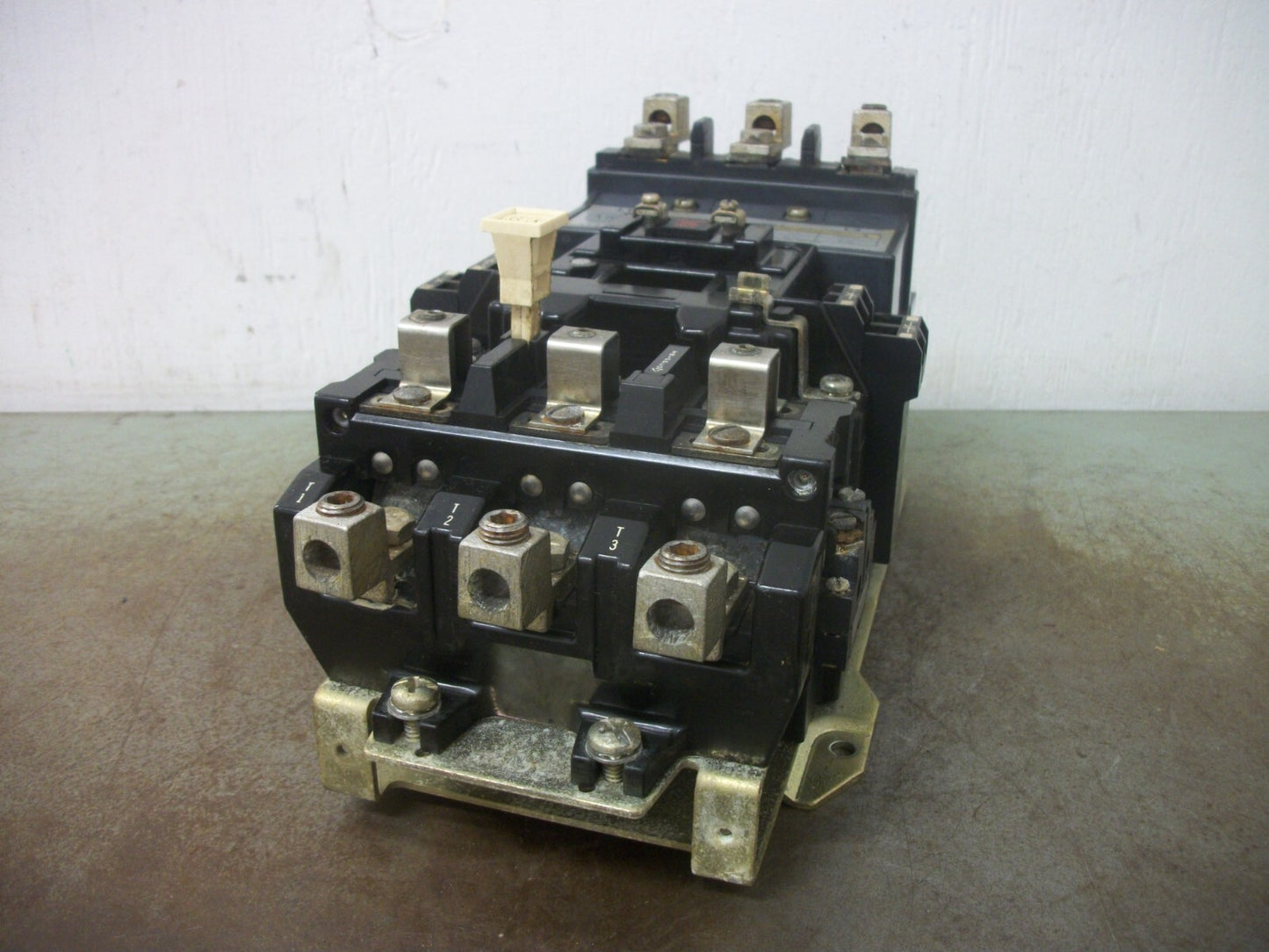 ALLEN-BRADLEY SIZE 3 MOTOR STARTER 509-DOD 90AMP 120VCOIL 3PH 600V 50HP