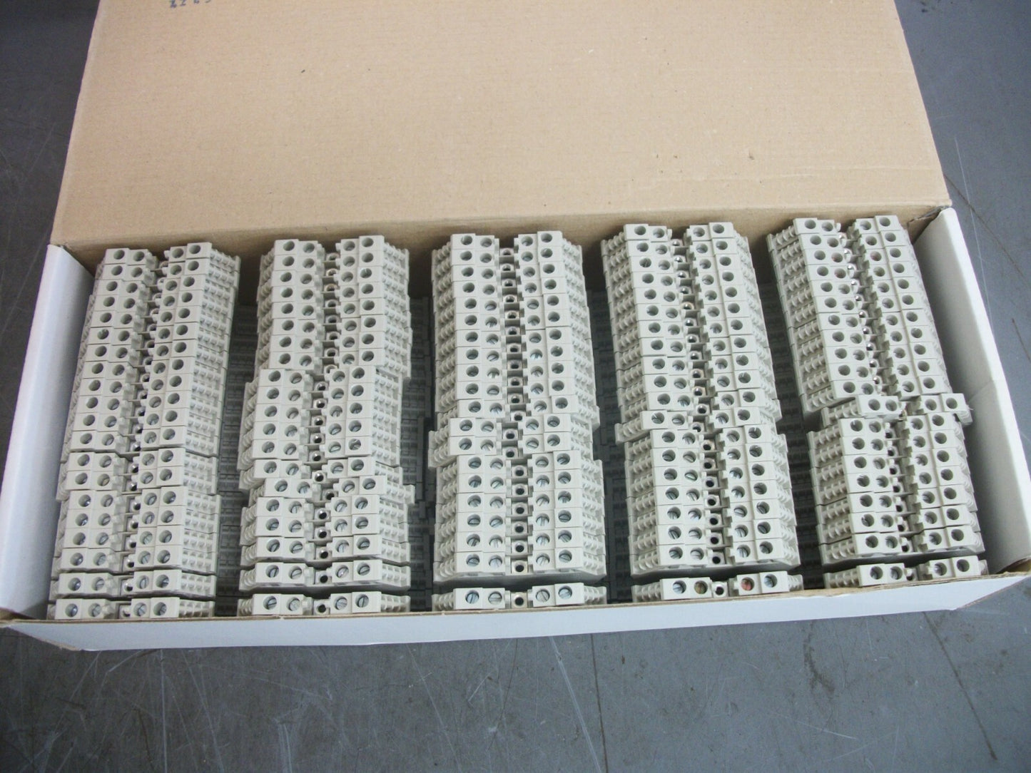 TELEMECANIQUE BOX OF 100 4mm2 DOUBLE DECK TERMINAL BLOCKS AB1ET435U NIB