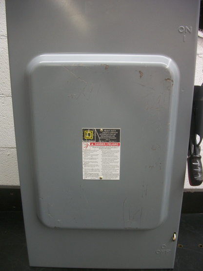 SQUARE D DISCONNECT TYPE 1 H364N 200AMP 600VOLT 3POLE FUSIBLE