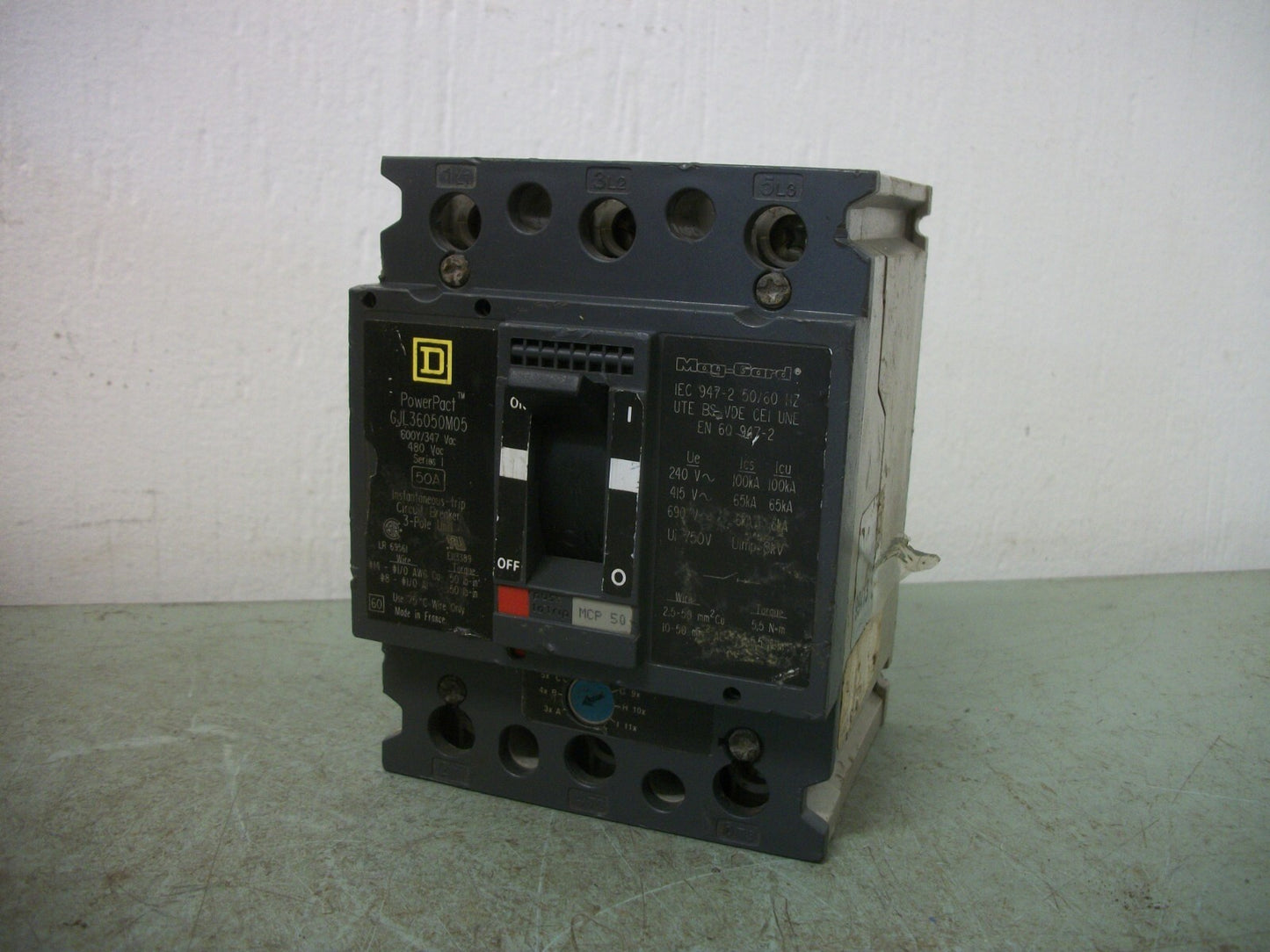 SQUARE D POWERPACT GJL CIRCUIT BREAKER GJL36050M05 50AMP 600VOLT 3POLE
