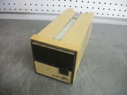 BARBER-COLMAN DIGITAL TEMPERATURE CONTROLLER 580