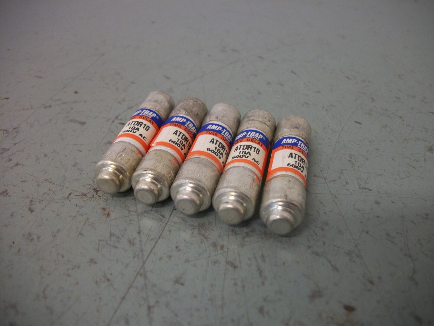 FERRAZ-SHAWMUT LOT OF 5 AMP-TRAP 2000 FUSES ATDR10 10AMP 600VOLT