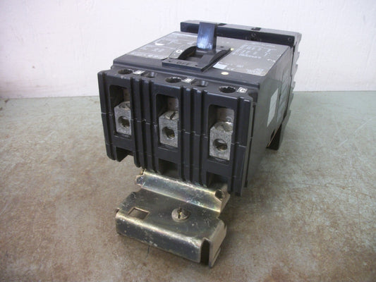 SQUARE D I-LINE FA CIRCUIT BREAKER FA36100 100AMP 600VOLT 3POLE GREEN