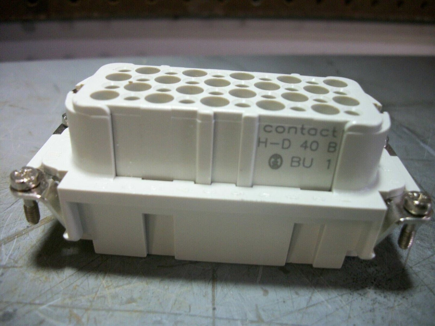 EPIC FEMALE INSERT COUPLER CONNECTOR H-D 40 B NOB