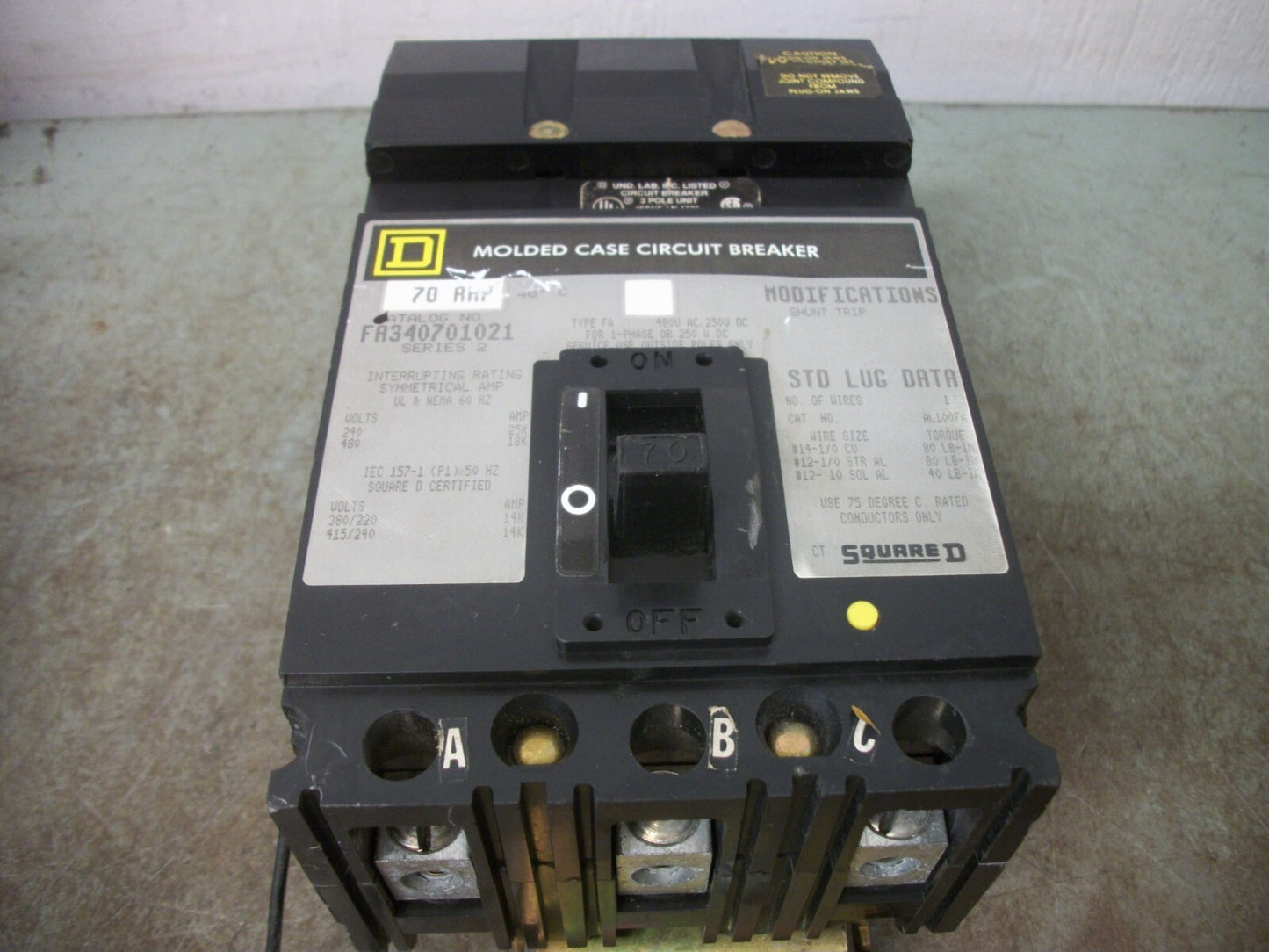 SQUARE D I-LINE FA CIRCUIT BREAKER FA340701021 70AMP 480VOLT 3POLE GRAY W/SHUNT
