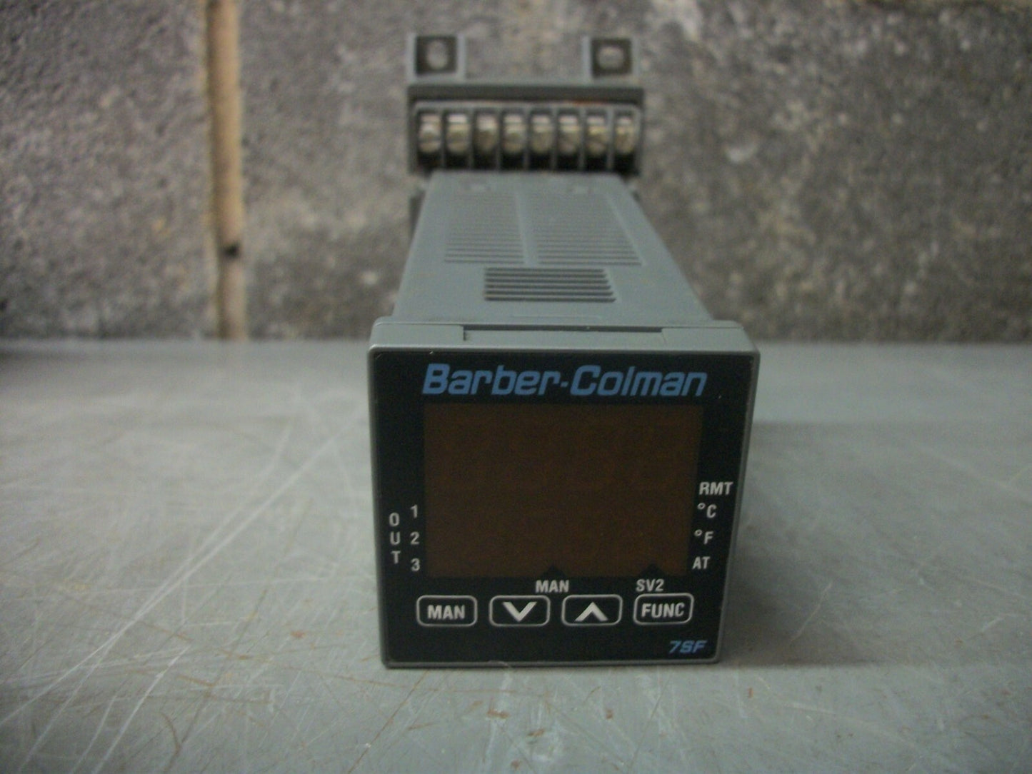 BARBER-COLMAN ERO ELECTRONIC TEMPERATURE CONTROLLER LFS936133R00